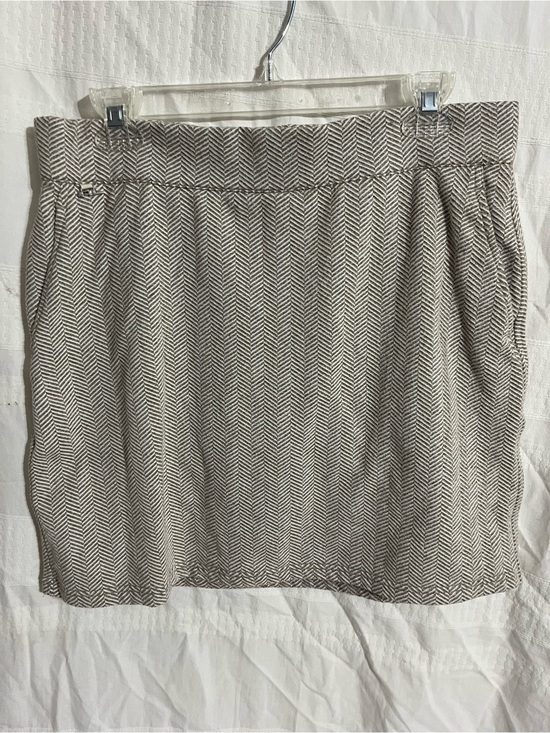 Ralph Lauren Polo Golf Dresses & Skirts - Chevron Mini Skirt in Beige - Classic Neutral Style